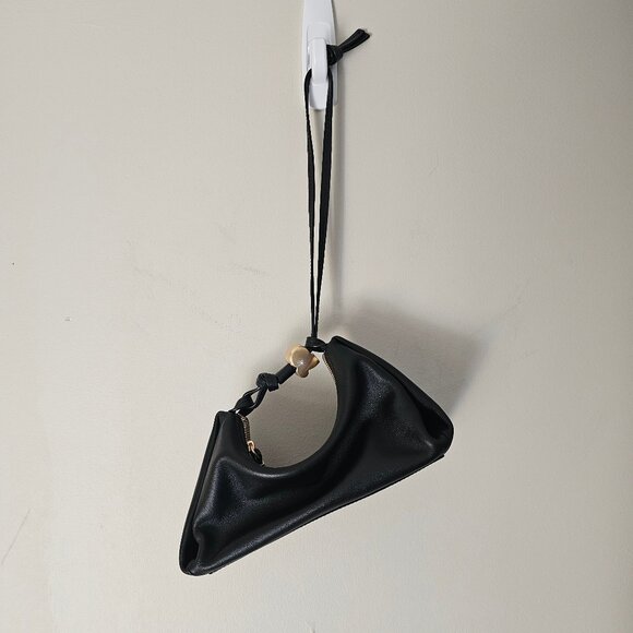 COURONNE Douce Cross 21 Bag 2024 - RCBRX24648BKX - Black w/ Gold-toned Hardware - Picture 4 of 16